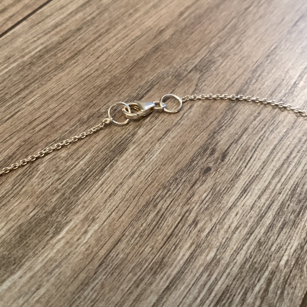 Translucent stone necklace - Picture 3 of 6